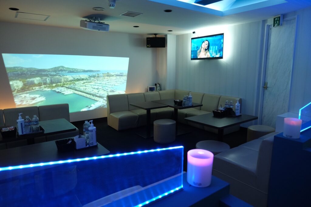 大阪　フィリピンパブ　内装